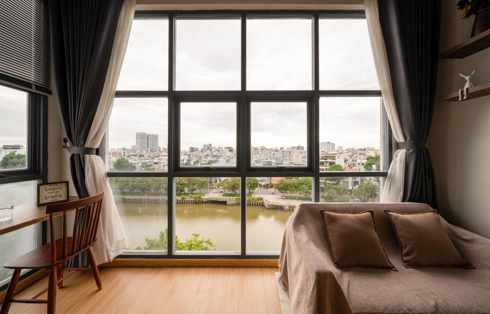 Peaceful 1-bdr Riverfront Retreat In Dic1 Apartment